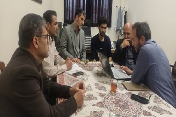 نشست برنامه‌ریزی برای برگزاری هرچه بهتر و کیفی‌تر اردوی راهیان‌نور دانشگاه لرستان