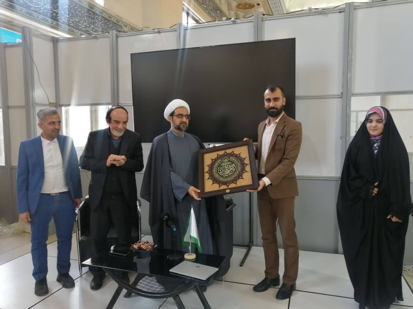 نکوداشت «تقی دژاکام» پیشکسوت عرصۀ رسانه‌ در بیست‌وچهارمین نمایشگاه رسانه‌های ایران
