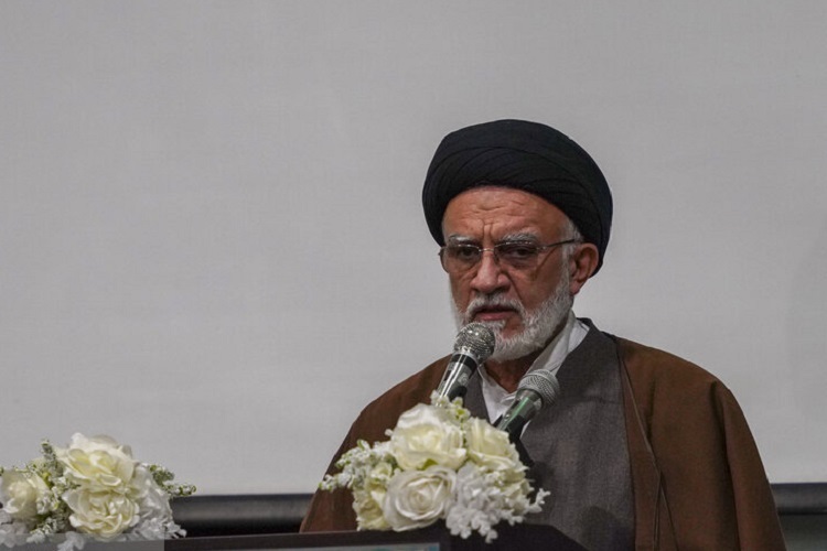 حجت‌الاسلام والمسلمین سیدمحی‌الدین طاهری، رئیس هیئت امنای آستان مقدس سیدعلاء‌الدین حسین(ع) شیراز