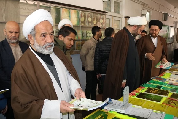 نمایشگاه عملکرد و دستاورد‌های فرهنگی مجتمع عالی فقه برپا شد