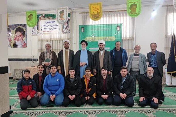 عکس | مجمع قاریان و حافظان قرآن کریم در تویسرکان
