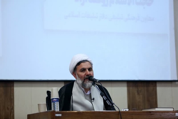 حجت‌الاسلام والمسلمین سعید روستاآزاد، معاون فرهنگی تبلیغی دفتر تبلیغات اسلامی حوزه علمیه قم