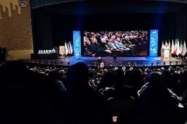 تلفیق زبان هنر با مسجد به بسط روح تعالی و تزکیه در جامعه می‌انجامد
