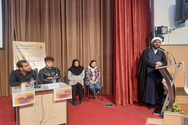 حجت‌الاسلام حیدری کبیر، مسئول ستاد اجرایی فرمان حضرت امام(ره) در استان کردستان