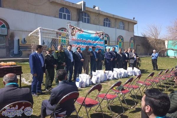 توزیع ۱۰۰۰ بسته معیشتی بین خانواده نیازمند زندانیان کرمانشاه
