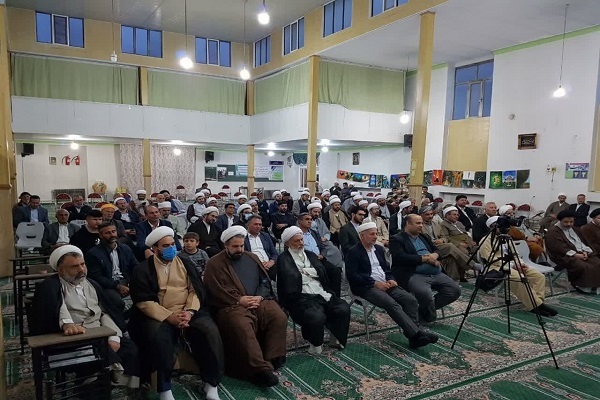 نشست صمیمی «وحدت و بصیرت» در ماکو برگزار شد