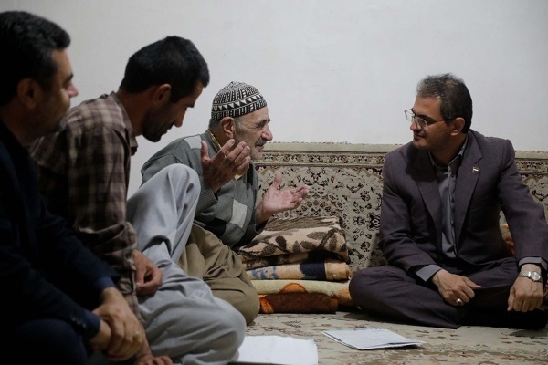 دیدار استاندار کردستان با کارگران آسیب‌دیده
