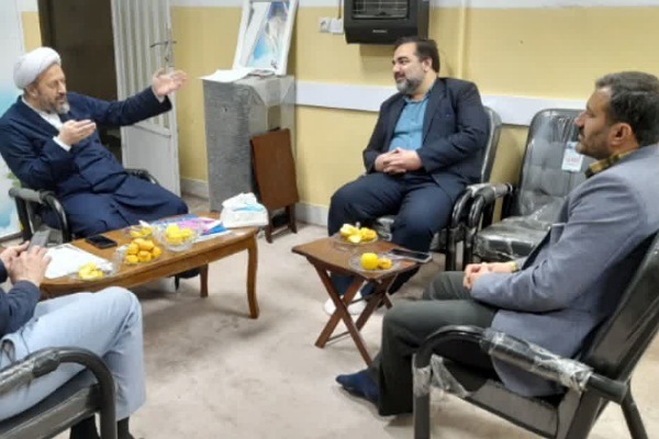 حجت الاسلام کیایی امام جمعه دلند در نشست با دستیار استاندار در امور قرآنی