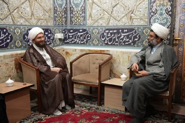 معاون فرهنگی آستان قم با رئیس شورای سیاستگذاری ائمه جمعه کشور دیدار کرد
