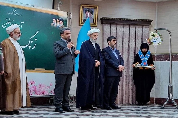 زنگ سپاس، مدارس تبریز