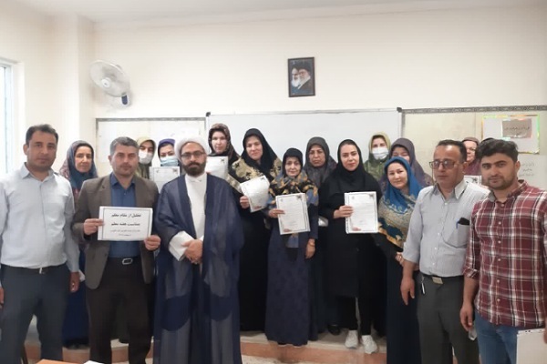 تجلیل از مربیان قرآنی در گنبدکاووس تجلیل از مربیان قرآنی در گنبدکاووس