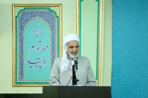 فایق رستمی، امام جمعه سنندج