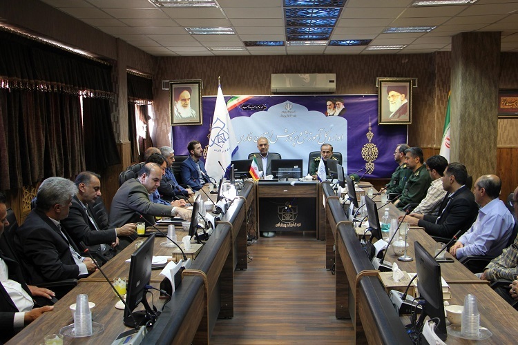 نشست فرمانده سپاه فجر با مدیرکل آموزش و پرورش فارس
