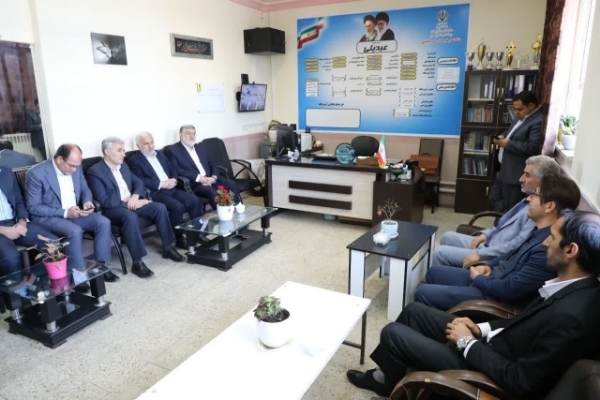 محمدصادق معتمدیان استاندار آذربایجان غربی
