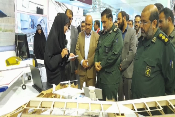 نمایشگاه روایت دستاوردهای انقلاب اسلامی در کرمان نمایشگاه روایت دستاوردهای انقلاب اسلامی در کرمان