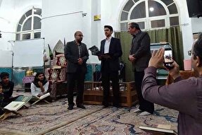 حافظ کل قرآن در یزد موفق به دریافت گواهی «اقراء» شد