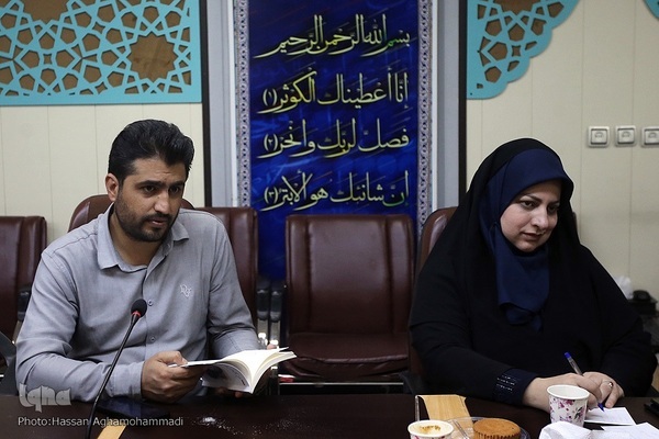 شعر انقلاب اسلامی دریادلانی از طیف‌های مختلف دارد + فیلم