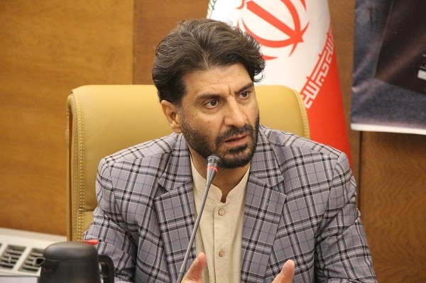 استاد براتی‌پور معدل شعر آئینی را بالا برد