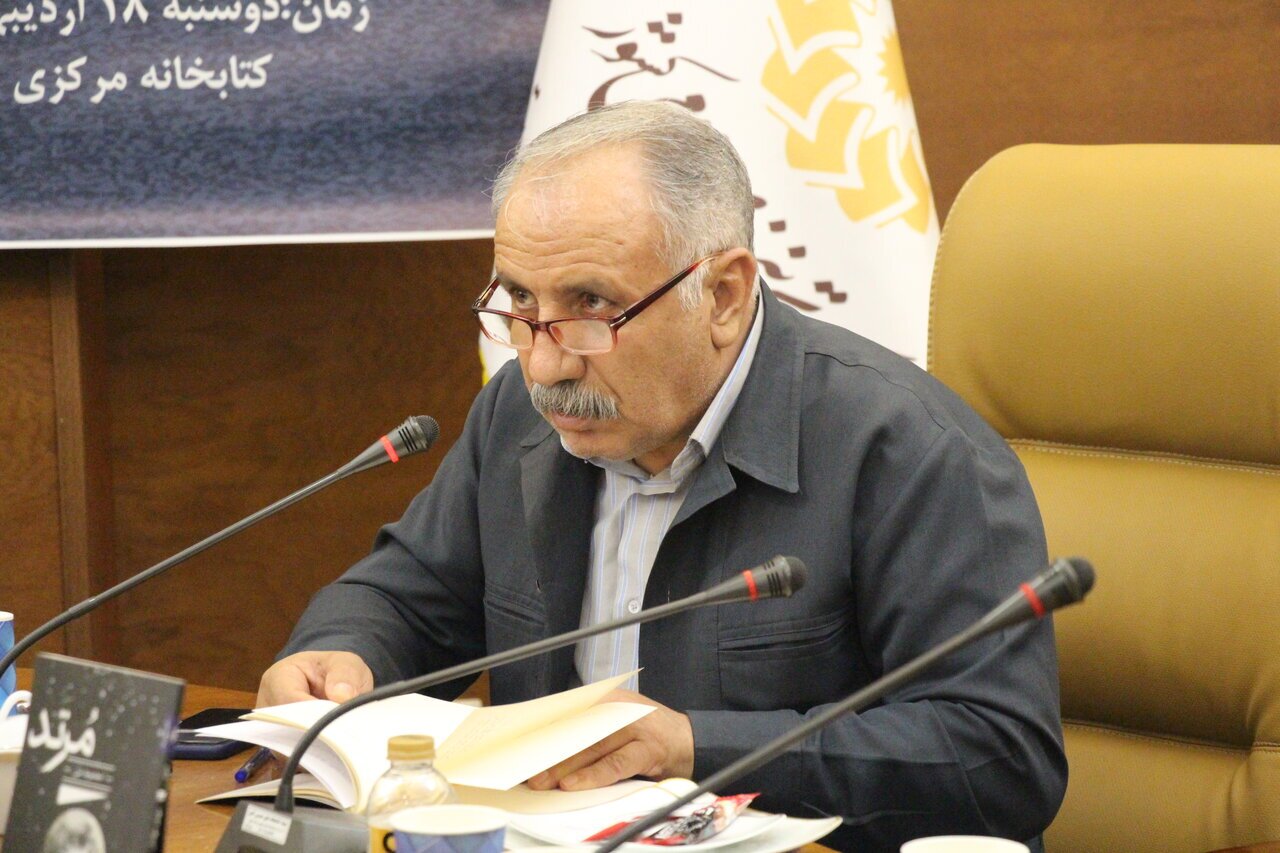 استاد براتی‌پور معدل شعر آئینی را بالا برد