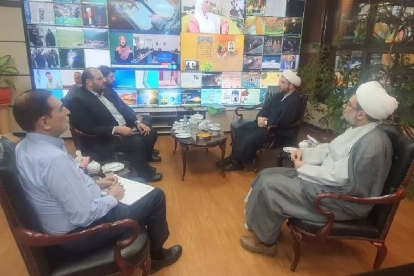 دیدار معاون فرهنگی حرم مطهر بانوی کرامت با معاونان صدا و سیما