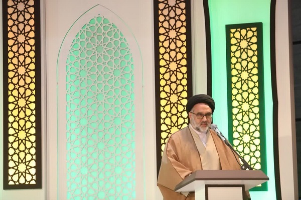 حجت‌الاسلام والمسلمین سیدمحمد نقیب، رئیس دانشگاه علوم و معارف قرآن کریم