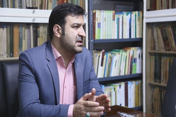 محمدباقر انصاری، رییس موسسه بوستان کتاب