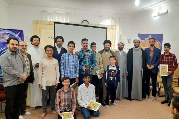 مسابقات حفظ قرآن کریم «تسنیم» مرکز قرآن و حریث کریمه اهل بیت(س)
