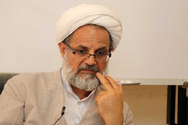 حجت‌الاسلام والمسلمین رضا الهی‌منش، عضو هیئت علمی دانشگاه ادیان و مذاهب