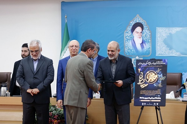 تقدیر از استاندار کردستان تقدیر از استاندار کردستان