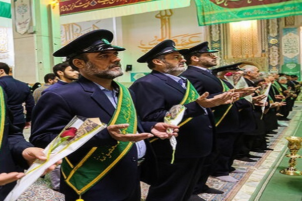 خطبه‌خوانی خادمان حرم بانوی کرامت