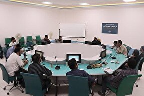 هنرمندان با زبان تصویر قرآن آشنا باشند