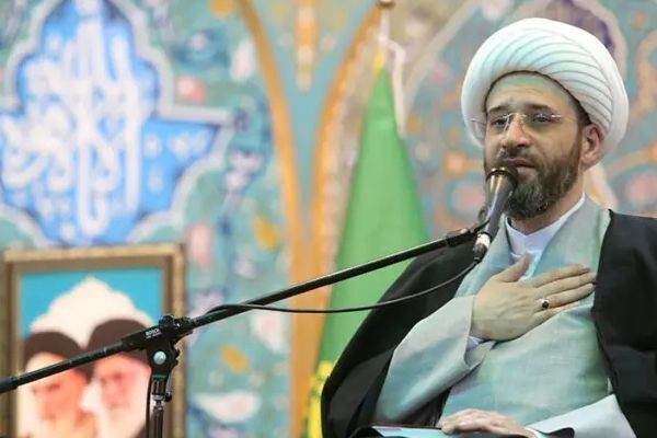 حجت‌الاسلام‌ والمسلمین محمد سعیدی‌آریا، سخنران حرم مطهر بانوی کرامت