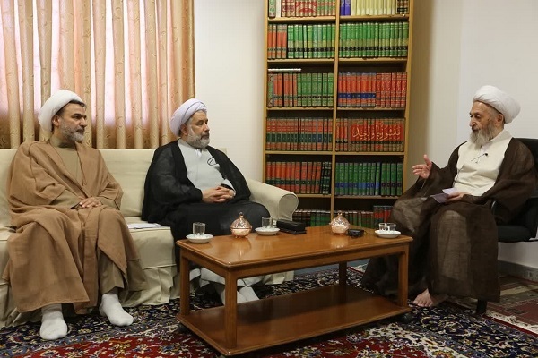 آیت الله العظمی جعفر سبحانی از مراجع تقلید شیعه