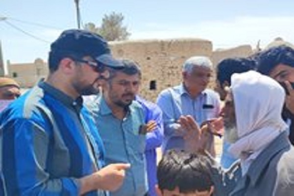 دیدار میثم جعفرزاده مشاوروزیر نیرو با مردم منطقه سیستان