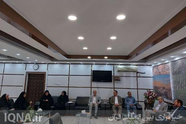 جلسه فعالان جامعه قرآنی