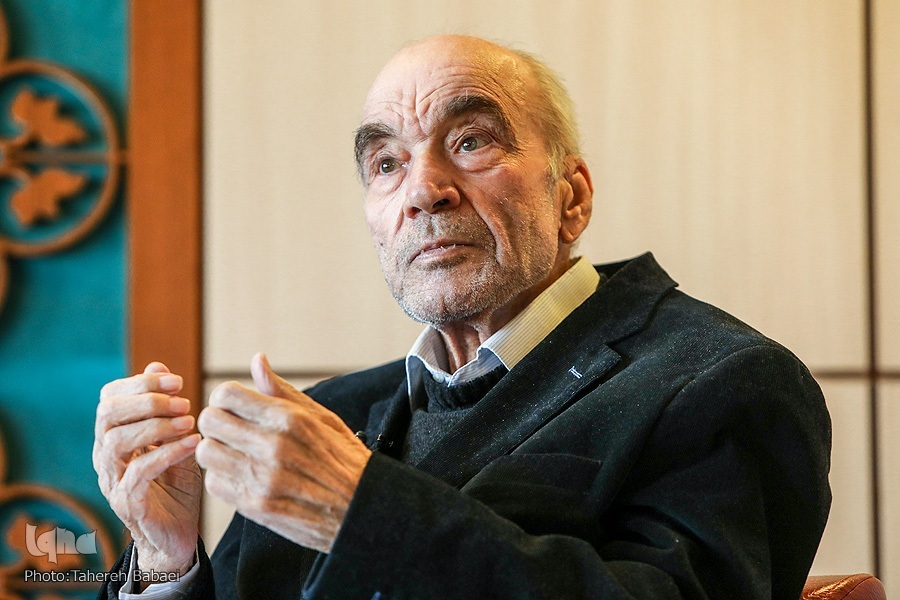 دانش، صلح، دوستی از نظرگاه استاد فسلفه