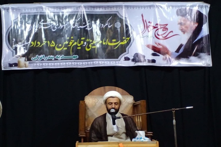 حجت‌الاسلام و المسلمین امید زمانی امام جمعه خشکبیجار