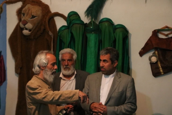 بازدید محمدرضا پورابراهیمی از روند برگزاری دهمین سوگواره تعزیه ده‌زیار