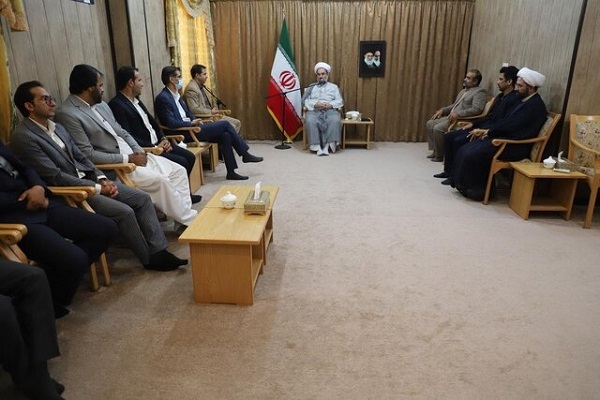دیدار آیت الله محامی با کارکنان آموزش و پرورش استثنایی
