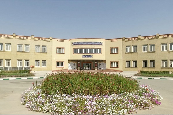 دانشگاه قم