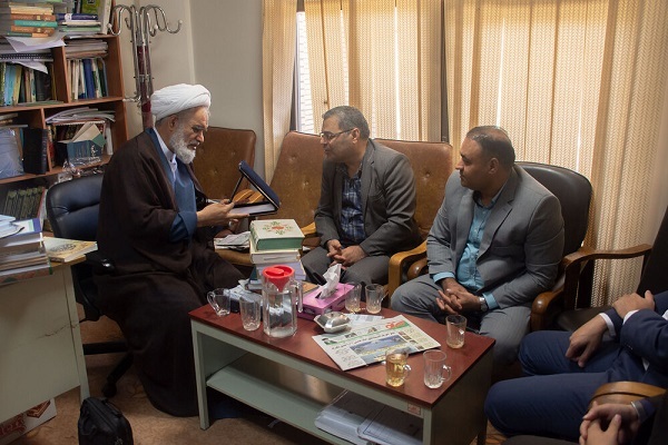 دیدار آیت‌الله کعبی، عضو مجلس خبرگان رهبری و محمد حیدری، رئیس جهاددانشگاهی قم