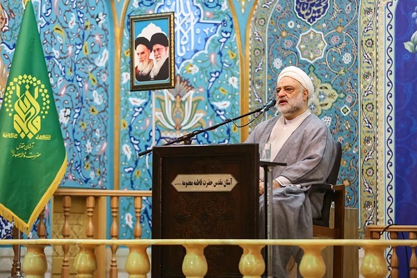 حجت‌الاسلام‌ والمسلمین حبیب الله فرحزاد، سخنران حرم بانوی کرامت