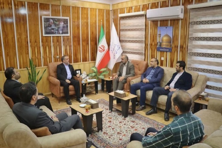 دیدار معاون حمایت و سلامت خانواده کمیته امداد امام (ره) با استاندار سمنان دیدار معاون حمایت و سلامت خانواده کمیته امداد امام (ره) با استاندار سمنان