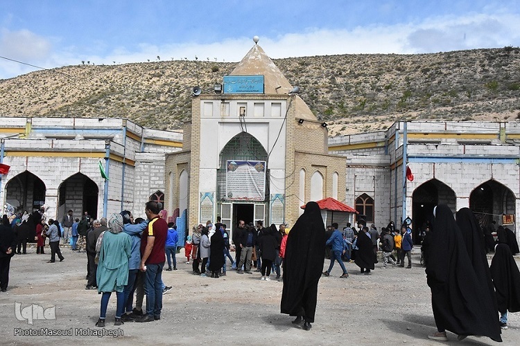آیین شیردوشان (امامدر) در دیباج دامغان