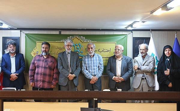 پیامبر «قرآن ناطق» است چرا که مسیر خداشناسی را به ساده‌ترین و بهترین شکل معرفی می کند