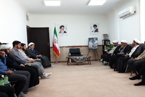 دیدار امام جمعه کرمان با جهادگران حوزوی