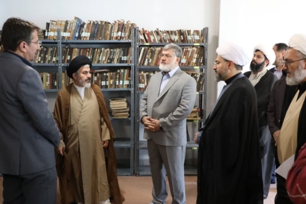 محمدصادق معتمدیان استاندار آذربایجان غربی