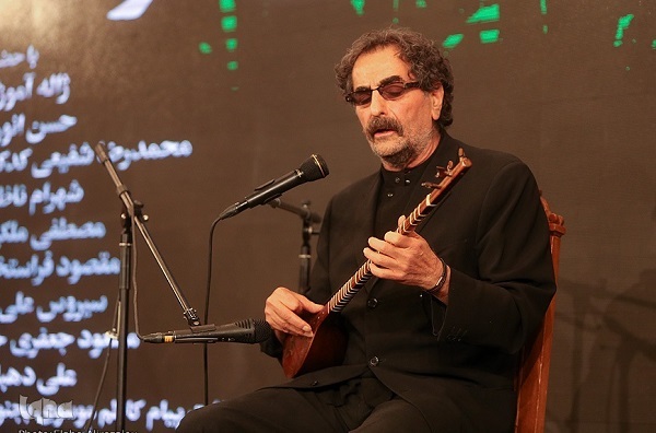 پیرنوازی و قوت‌قلب دادن شاید عادت اجتماع باشد اما در حکمت آن باید تامل کرد