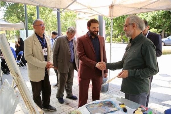 ارسالی / زبان هنر معرف فرهنگ مقاومت و ایستادگی مردم ایران است