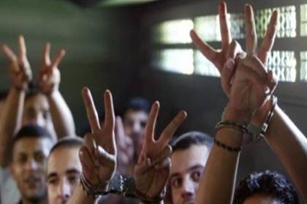 درگیری فلسطینیان با صهیونیستها در کرانه باختری/ تصویب قطعنامه در سازمان جهانی بهداشت به نفع فلسطین درگیری فلسطینیان با صهیونیستها در کرانه باختری/ تصویب قطعنامه در سازمان جهانی بهداشت به نفع فلسطین